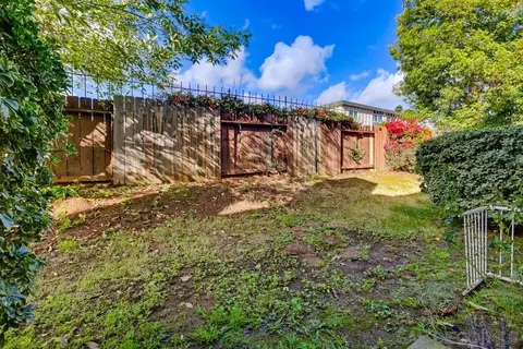 Exterior - 140 El Norte Pkwy #6, Escondido, CA 92026 photo 4 of 4