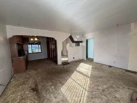 Living - 10764 Challenge Blvd, La Mesa, CA 91941 photo 2 of 2