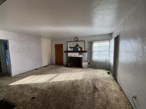 Living - 10764 Challenge Blvd, La Mesa, CA 91941 photo 1 of 2