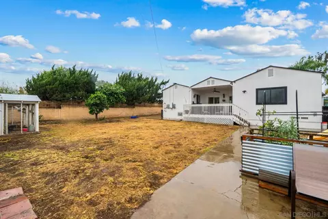 Exterior - 7009 Wyoming Ave, La Mesa, CA 91942 photo 6 of 7