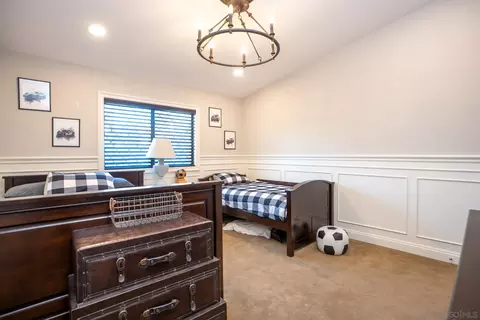 Bedroom - 13723 Vista Poniente Dr, Poway, CA 92064 photo 2 of 2
