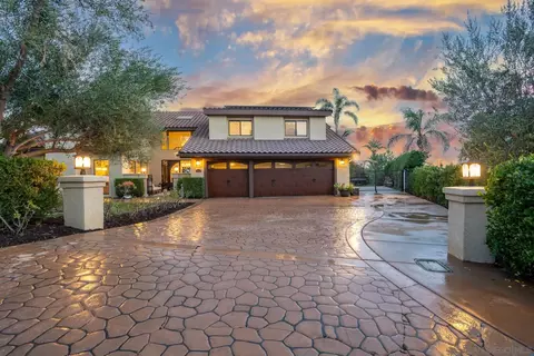 13723 Vista Poniente Dr, Poway, CA 92064