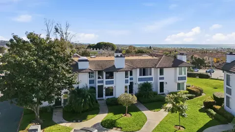 View/Area - 857 Violet Ct, Carlsbad, CA 92011 photo 2 of 10