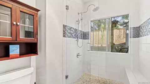 Bath - 7861 Quince St, La Mesa, CA 91941 photo 3 of 4