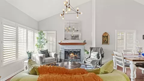 Living - 7861 Quince St, La Mesa, CA 91941 photo 2 of 2