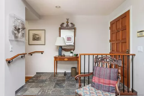 8770 Caminito Sueno, La Jolla, CA 92037 photo 4