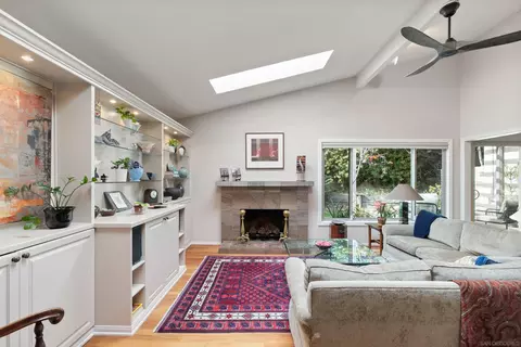 8770 Caminito Sueno, La Jolla, CA 92037 photo 5