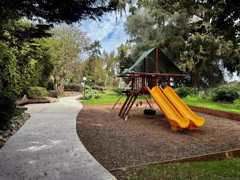 8770 Caminito Sueno, La Jolla, CA 92037 photo 32