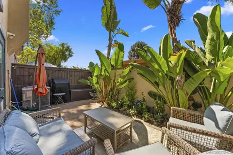 Exterior - 625 Sumner Way #4, Oceanside, CA 92058 photo 2 of 4