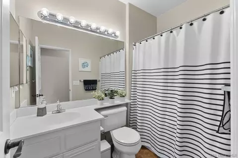 Bath - 625 Sumner Way #4, Oceanside, CA 92058 photo 3 of 3