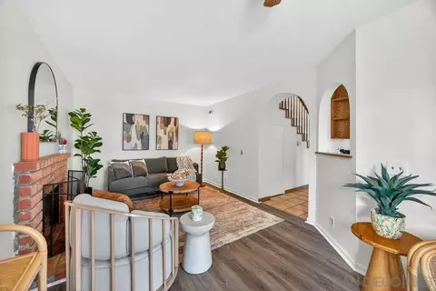 Living - 31218 Comotilo Ct, Temecula, CA 92592 photo 1 of 5
