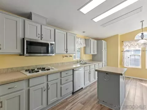 Kitchen - 9500 Harritt Rd #31, Lakeside, CA 92040 photo 2 of 5