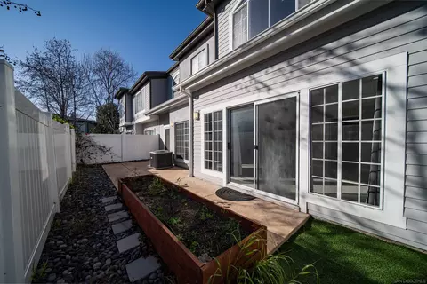 Exterior - 8625 Via Mallorca UNIT C, La Jolla, CA 92037 photo 1 of 3