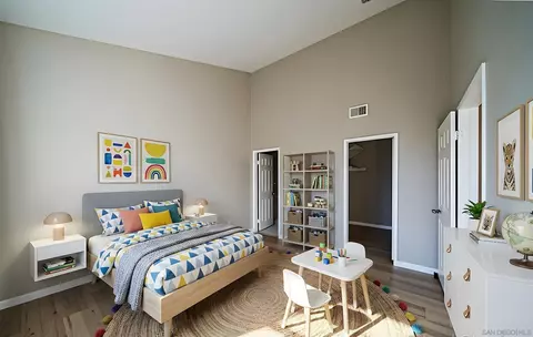 Bedroom - 8625 Via Mallorca UNIT C, La Jolla, CA 92037 photo 6 of 7