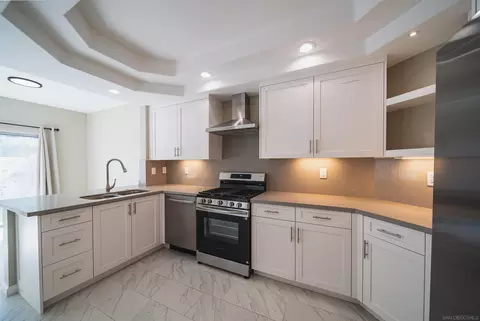 Kitchen - 8625 Via Mallorca UNIT C, La Jolla, CA 92037 photo 1 of 1