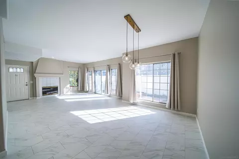 Living - 8625 Via Mallorca UNIT C, La Jolla, CA 92037 photo 2 of 6