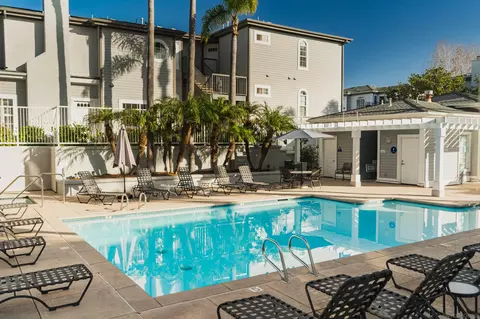 Exterior - 8625 Via Mallorca UNIT C, La Jolla, CA 92037 photo 3 of 3