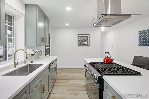 8402 Lockland Ct, Spring Valley, CA 91977 photo 8