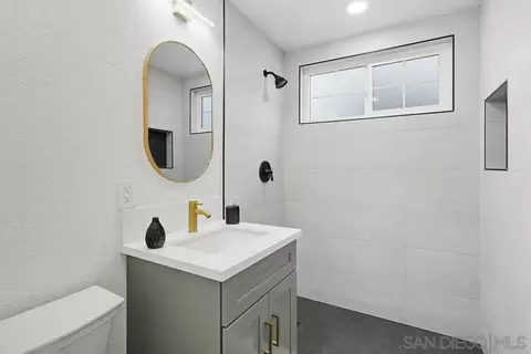 8402 Lockland Ct, Spring Valley, CA 91977 photo 28