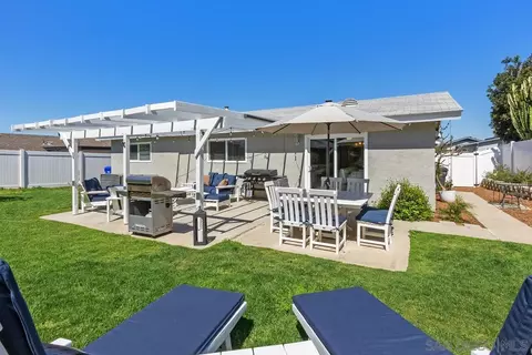 Exterior - 185 Harrison, Oceanside, CA 92057 photo 8 of 10
