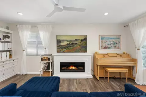 Living - 185 Harrison, Oceanside, CA 92057 photo 2 of 7