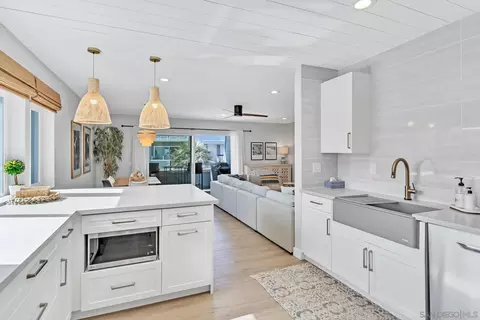 Kitchen - 50 Montego Ct, Coronado, CA 92118 photo 5 of 6