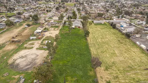 View/Area - 12730 8th St, Yucaipa, CA 92399 photo 4 of 6