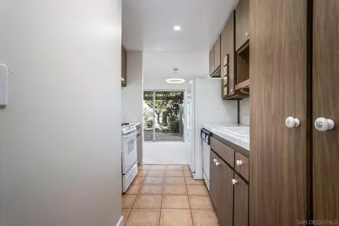 2014 Terraspiro Ave, Spring Valley, CA 91977 photo 11