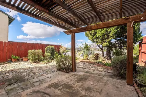 2014 Terraspiro Ave, Spring Valley, CA 91977 photo 22