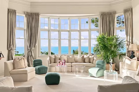 1515 El Camino Del Teatro, La Jolla, CA 92037