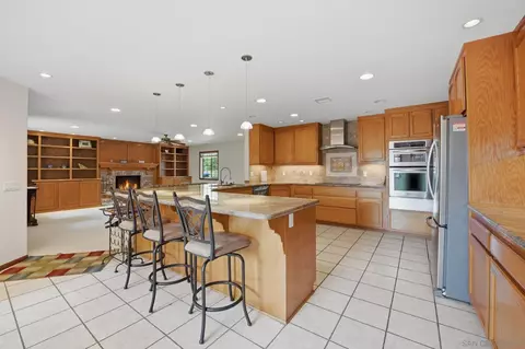 Kitchen - 15976 Eagle View Ln, Valley Center, CA 92082 photo 2 of 5