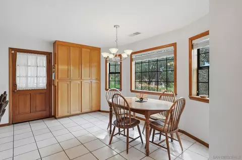 Dining - 15976 Eagle View Ln, Valley Center, CA 92082 photo 2 of 2