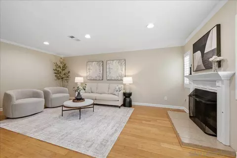 Living - 13619 Sycamore Tree Ln, Poway, CA 92064 photo 2 of 9