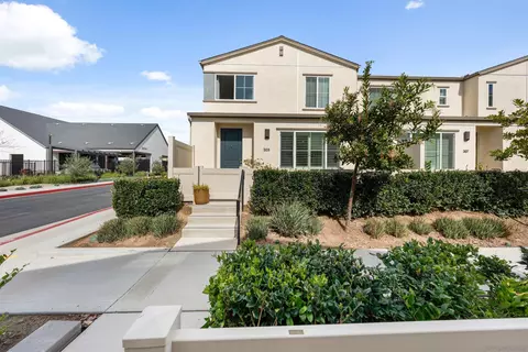 Exterior - 303 Citrine Trl, Fallbrook, CA 92028 photo 2 of 15