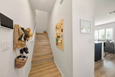 Entry Way - 303 Citrine Trl, Fallbrook, CA 92028 photo 3 of 5