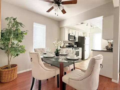 6878 Navajo Rd #104, San Diego, CA 92119