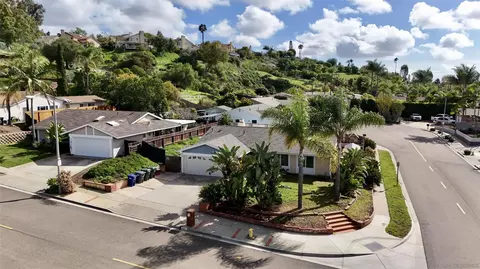 405 Joann Cir, Vista, CA 92084