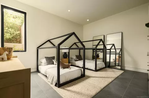 Bedroom - 147 S Rios Ave, Solana Beach, CA 92075 photo 6 of 6