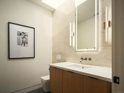 Bath - 147 S Rios Ave, Solana Beach, CA 92075 photo 3 of 5