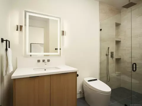 Bath - 147 S Rios Ave, Solana Beach, CA 92075 photo 5 of 5