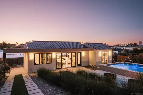 Exterior - 147 S Rios Ave, Solana Beach, CA 92075 photo 7 of 10
