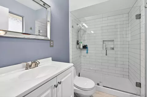 Bath - 4800 Williamsburg Ln #228, La Mesa, CA 91942 photo 1 of 2