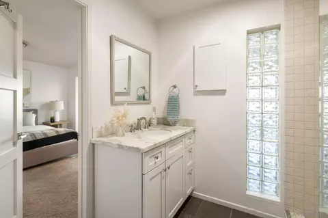 Bath - 2165 Balboa Ave, Del Mar, CA 92014 photo 1 of 7