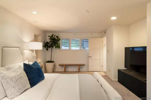 Bedroom - 2165 Balboa Ave, Del Mar, CA 92014 photo 8 of 8
