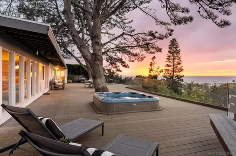 Exterior - 2165 Balboa Ave, Del Mar, CA 92014 photo 2 of 14
