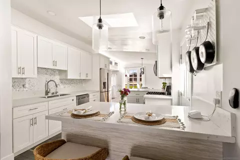 1412 Frankfort St, San Diego, CA 92110