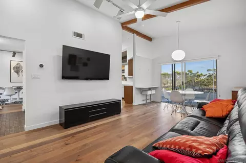 Living - 3129 Bremerton Pl, La Jolla, CA 92037 photo 3 of 4
