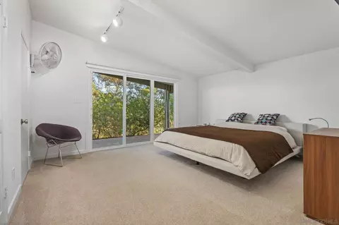 Bedroom - 3129 Bremerton Pl, La Jolla, CA 92037 photo 3 of 3
