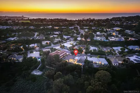 View/Area - 3129 Bremerton Pl, La Jolla, CA 92037 photo 1 of 5