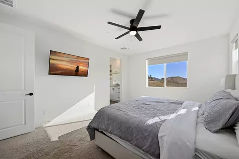 Bedroom - 35158 Orchard Trl, Fallbrook, CA 92028 photo 2 of 4